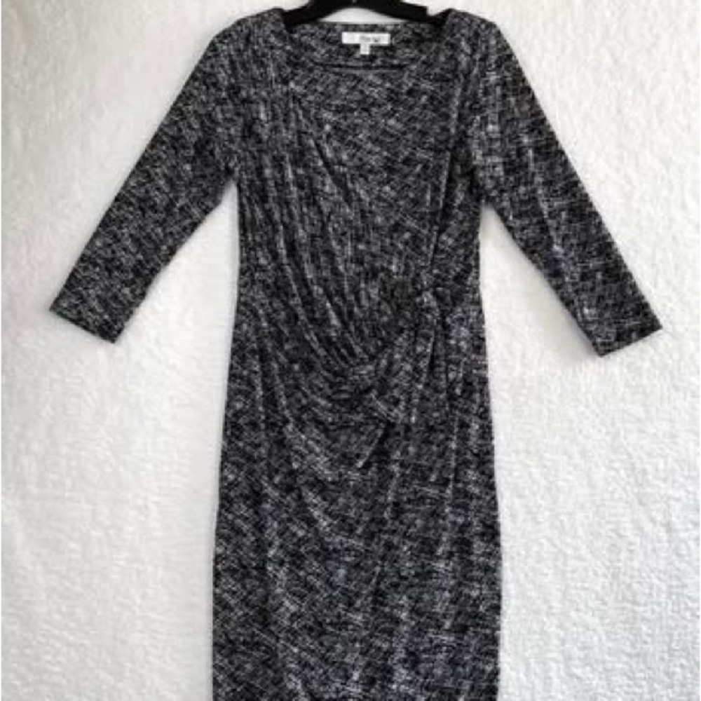 Ripe Maternity dress women - Small
black white pattern, side tie, 3/4 sleeve